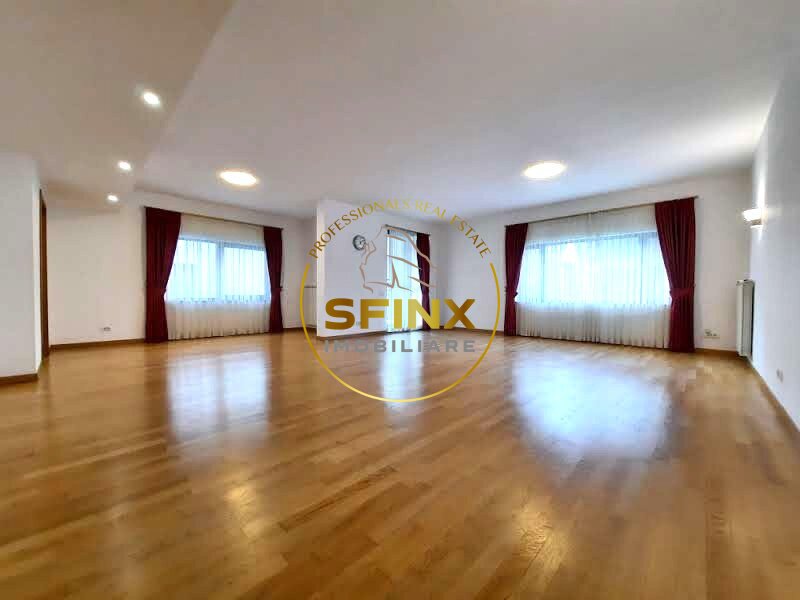 Washington Residence, pet friendly 4 room apartment, 2 terraces, parking